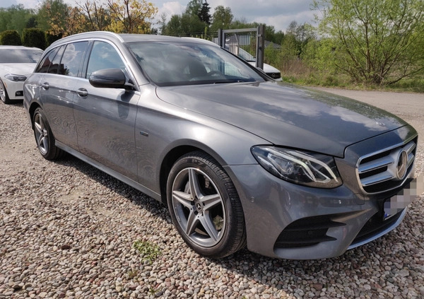Mercedes-Benz Klasa E cena 123500 przebieg: 142000, rok produkcji 2020 z Ostrołęka małe 742